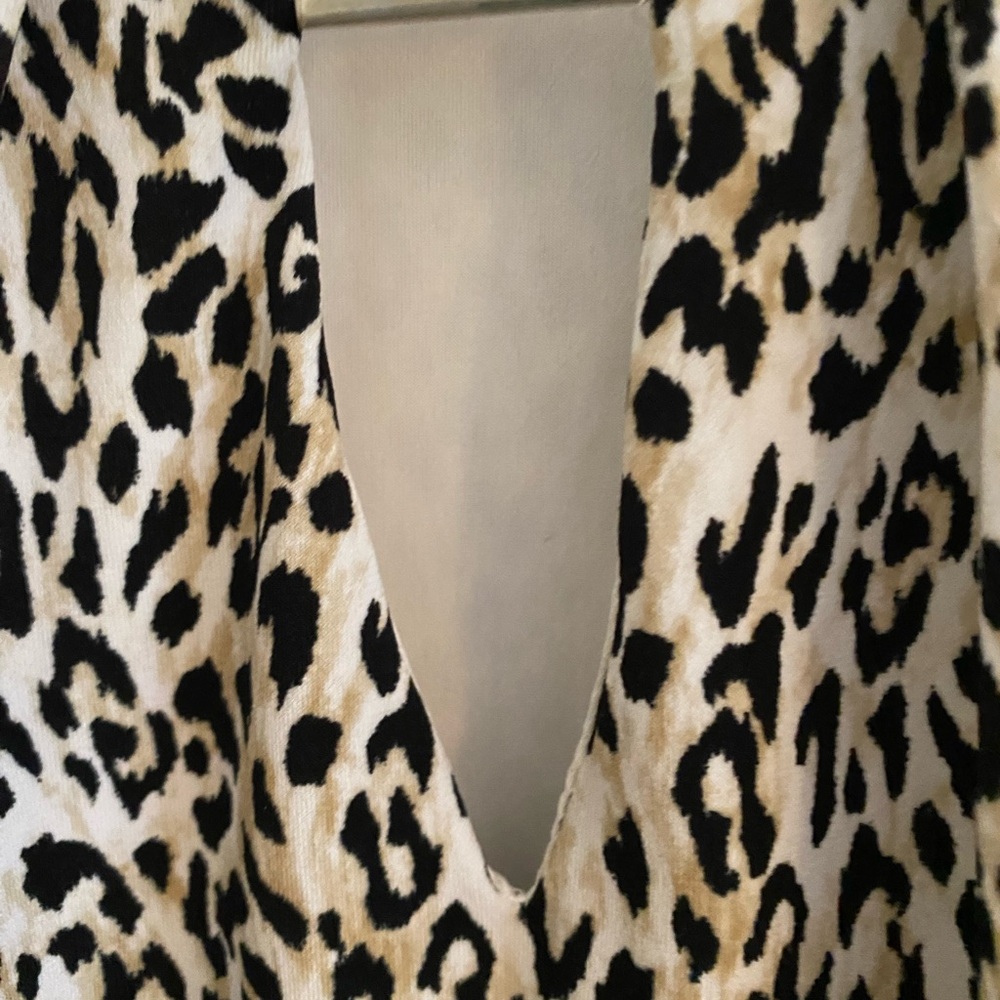 White House Black Market Animal Print Blouse - Picture 2 of 8